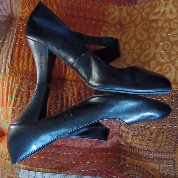 American Eagle Lower East Side Women Kim Black leather Mary Jane Pumps, sz 9 - Picture 6 of 9